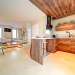 Moon & Апартаменты Амневиль