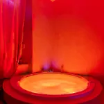 Moon & Амневиль