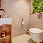 Апартаменты Moon & Амневиль